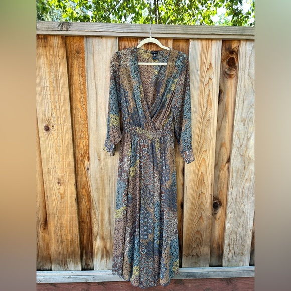 Dresses & Skirts - Kate & Lily Multicolor Geometric Long Sleeve Maxi Dress Size 16 W Elastic Waist
